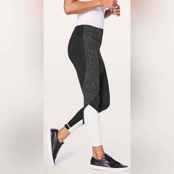 lululemon athletica Pants - Lululemon Wunder Under Hi-Rise 7/8 Tight (Special Edition) 25" Sz 4